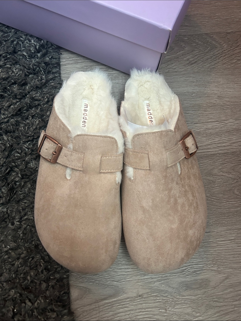 Madden Clogs 7.5 - Picture 2 of 3